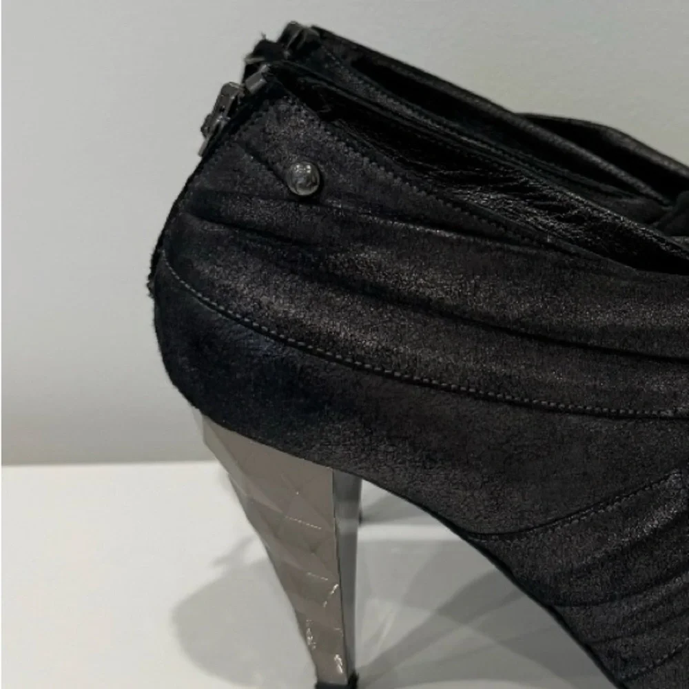 Designer booties - Picture 5 of 7